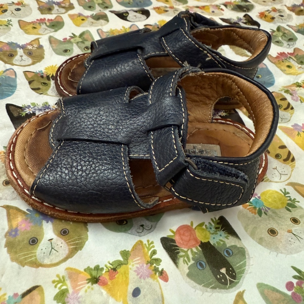 Elephantito Toddler Size 4 Navy Blue Leather Sandals with Velcro Strap